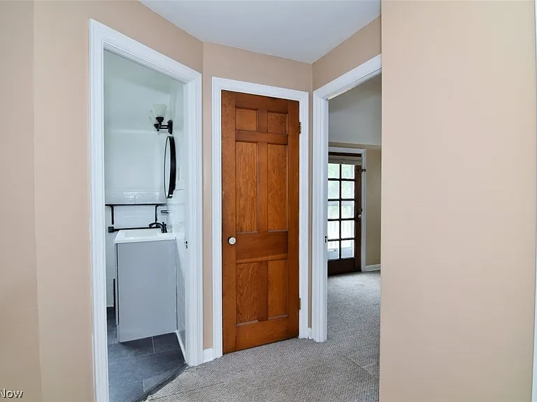 1408 Winston Rd — Photo 20