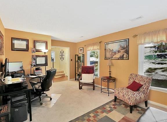 4th image of 2325 Pathfinder Cir