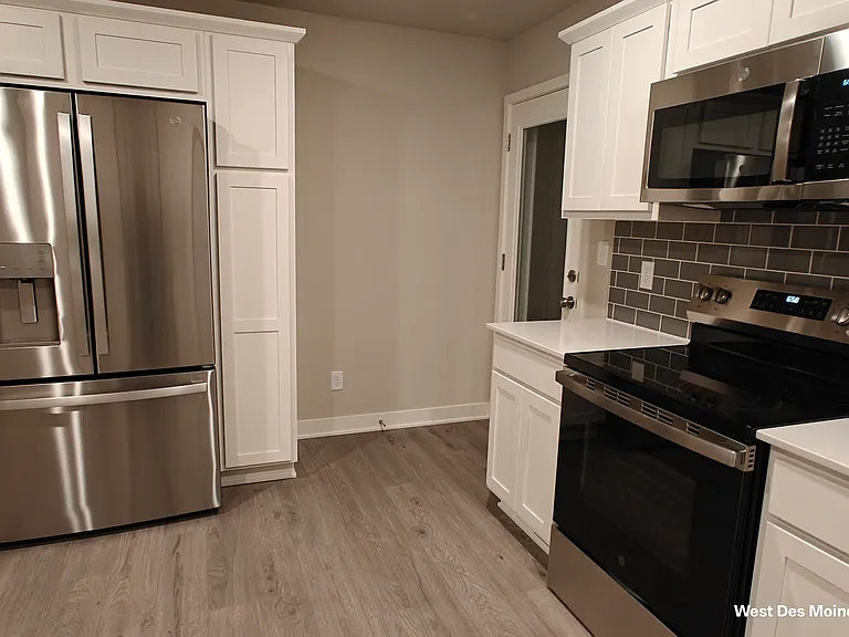 445 Napoli Ave — Photo 7