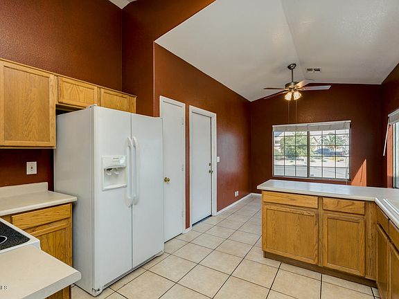 3rd image of 3335 W Louise Dr