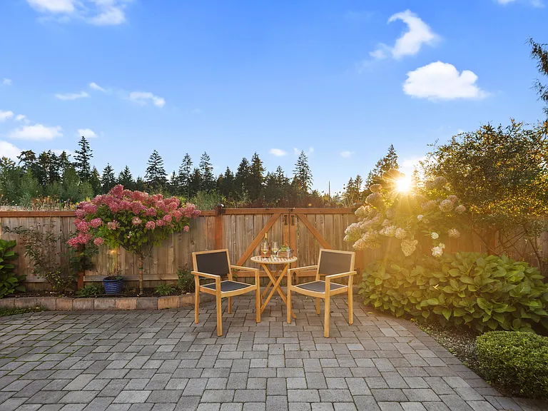 10701 Palisades St SE — Photo 25