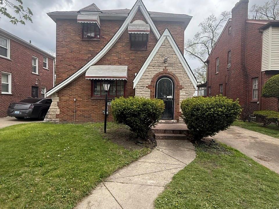 1st image of 16893 Mark Twain St