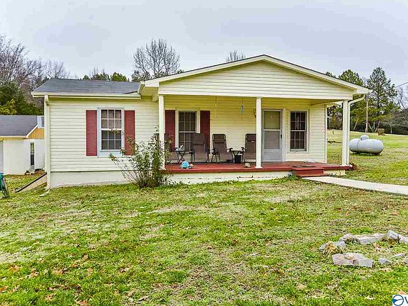 3rd image of 1410 County Road 574
