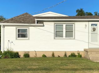 909 S Otter Creek Rd, Streator, IL 61364