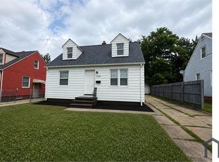 16401 Lotus Dr, Cleveland, OH 44128