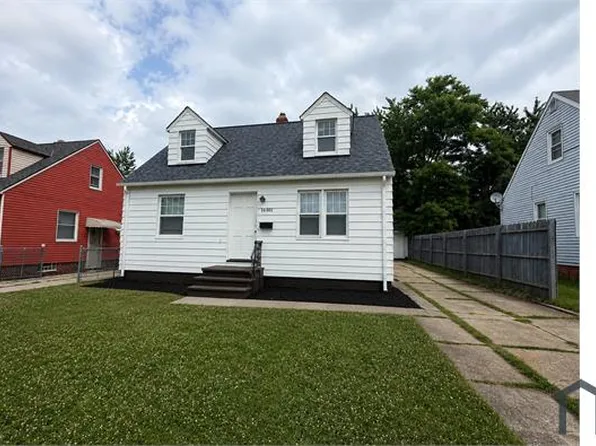 16401 Lotus Dr, Cleveland, OH 44128