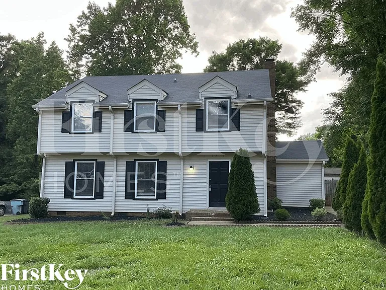 3313 Cross Winds Rd — Photo 1