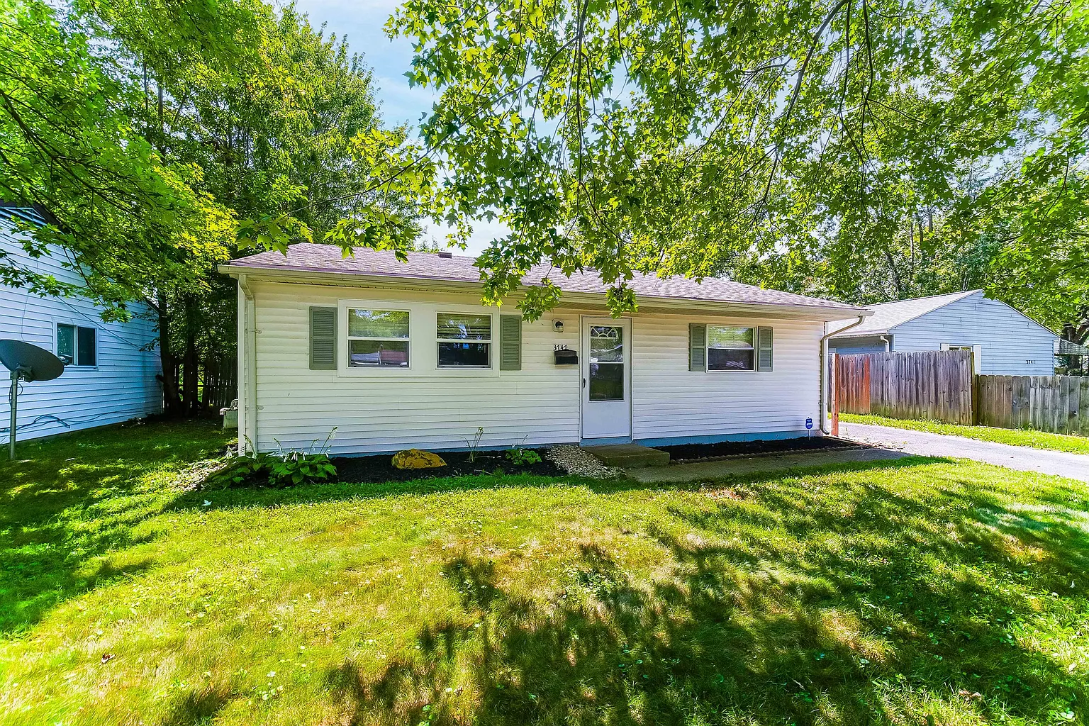 3747 E Deshler Ave photo 1