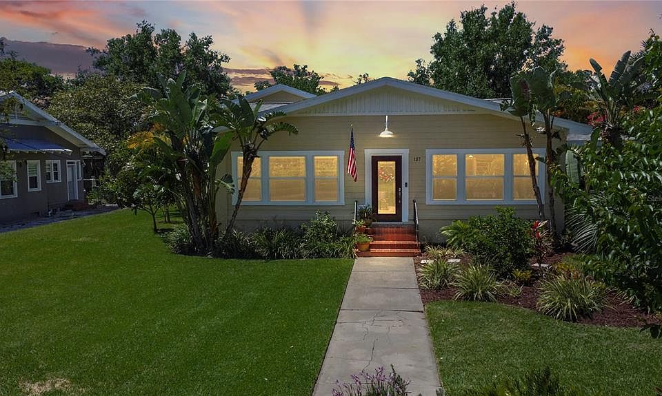 1st image of 127 PALM PLACE