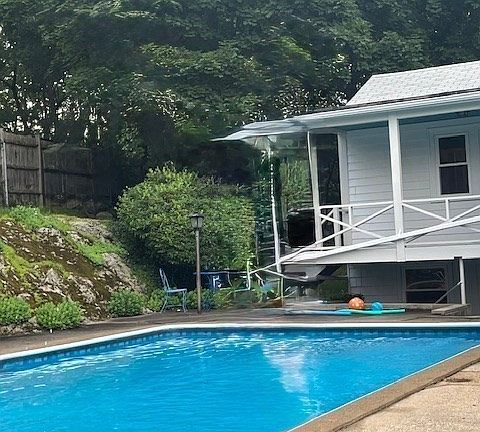 3rd image of 65 Ripley Rd