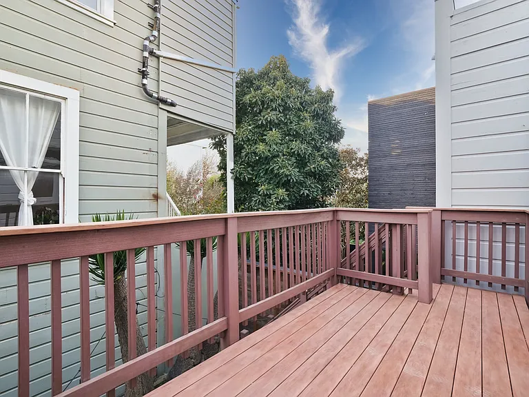 1240 Sanchez St #1 — Photo 4