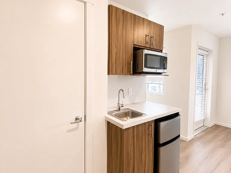 Plaza Apartments — Photo 134