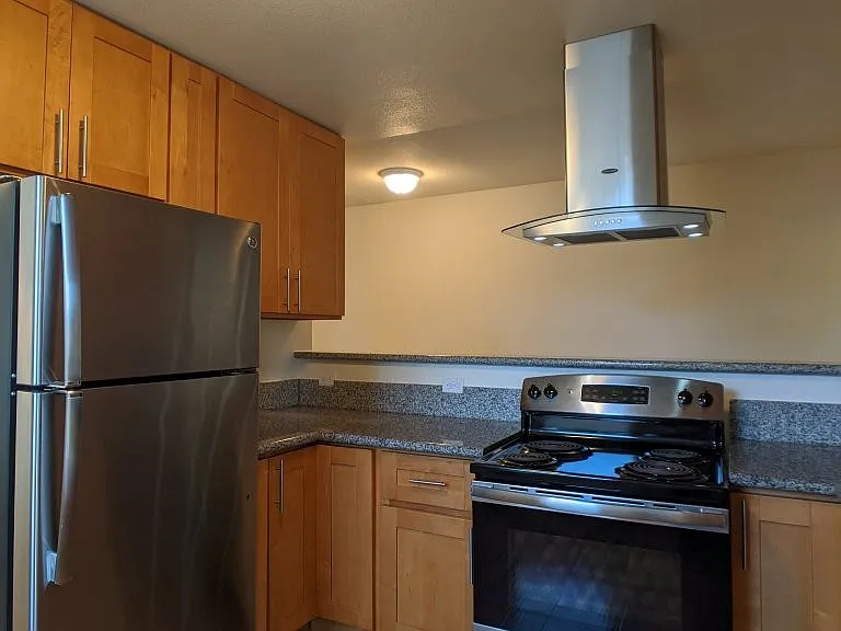 2607 Ellsworth Street — Photo 34