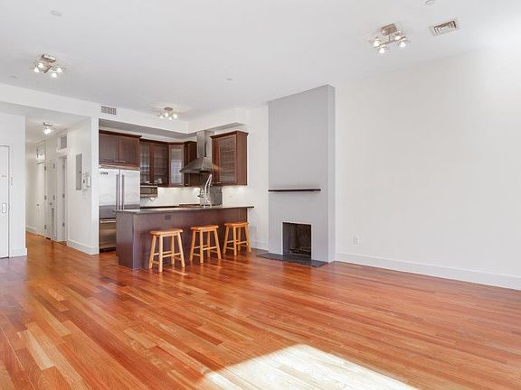 5th image of 103 W 117th St APT 3