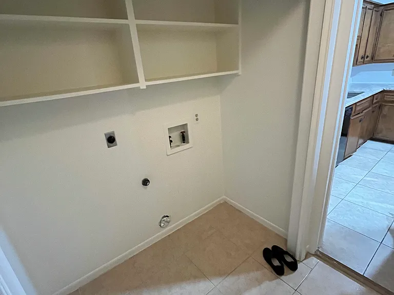 4817 Shadowbend Dr #A — Photo 2