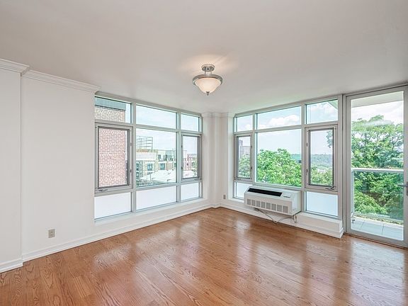 5th image of 3511 Cambridge Ave #4F