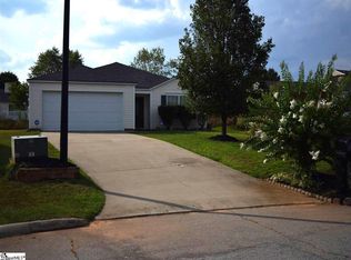 118 Kingsman Ct, Easley, SC 29642