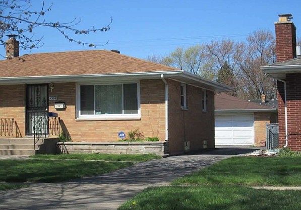 2nd image of 1554 Hendricks St