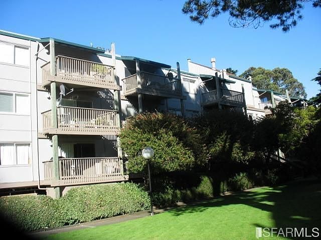 1st image of 375 Mandarin Dr APT 209
