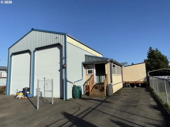63625 N Spring Rd, Coos Bay, OR 97420