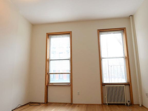 2nd image of 570 Manhattan Ave #3F