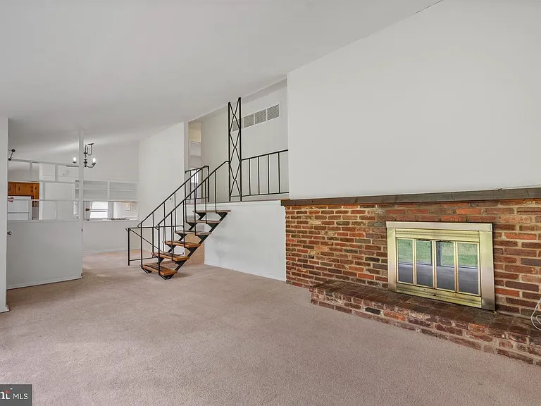 6318 Willowood Ln — Photo 36