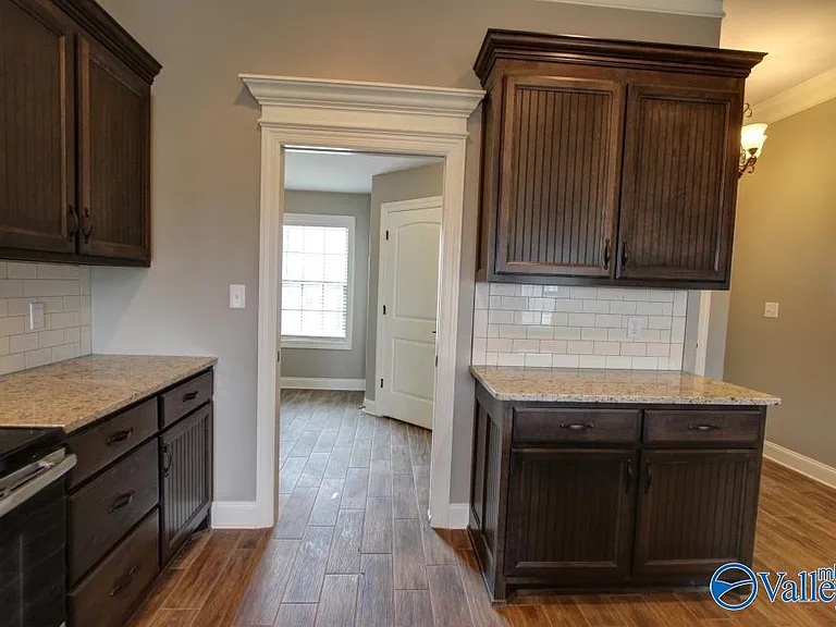 22947 Pin Oak Dr — Photo 8