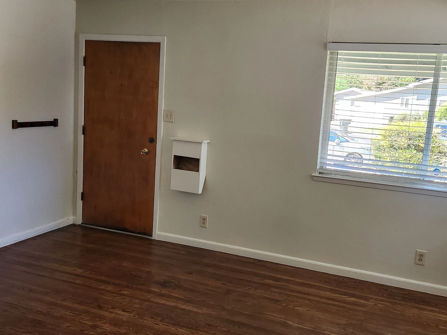2 bed, 800 sqft, $2,150 — Photo 3