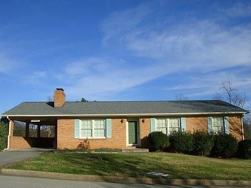 1st image of 550 Aragona Dr