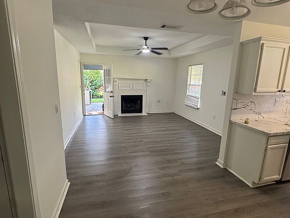 2nd image of 414 Audubon Cir