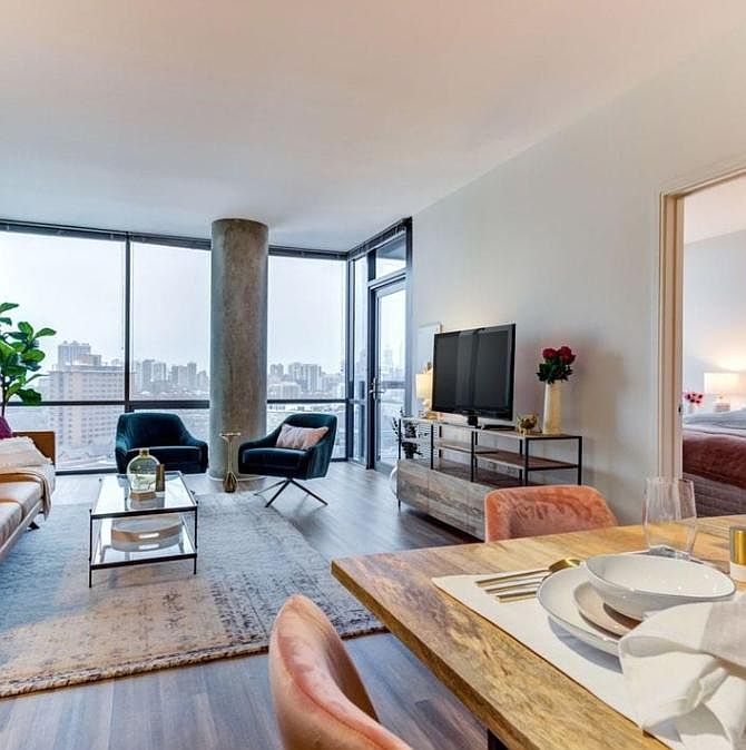 1st image of 1501 N Dayton St #2214