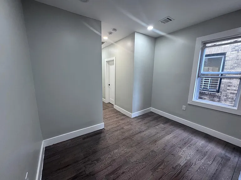 490 Rahway Ave #35 — Photo 7