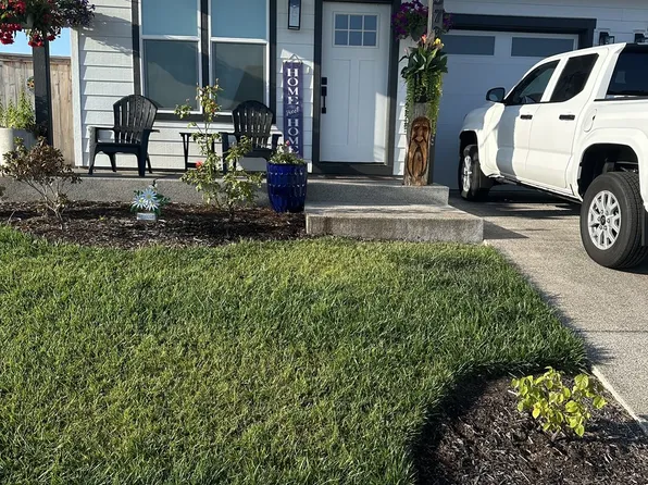 2379 W 9th Ave, Junction City, OR 97448