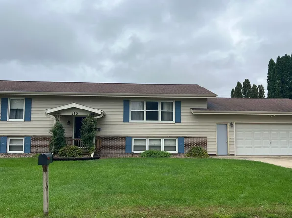 315 S 5th Ave, New Hampton, IA 50659