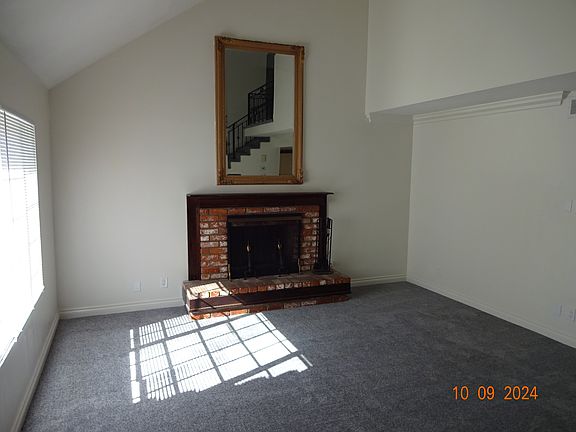 Entry Social Room