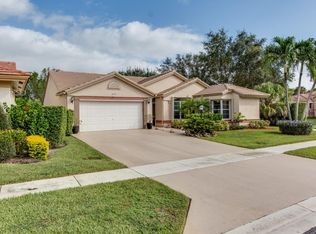 8521 Lake Cypress Rd, Lake Worth, FL 33467