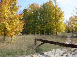 19117 W Davis Lake Rd, Traverse City, MI 49684