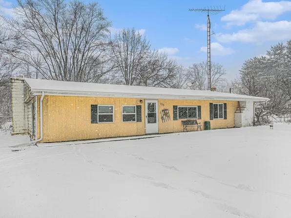 135 Green Gable Rd, Niles, MI 49120