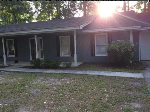 1270 Harbour Towne Dr, Myrtle Beach, SC 29577