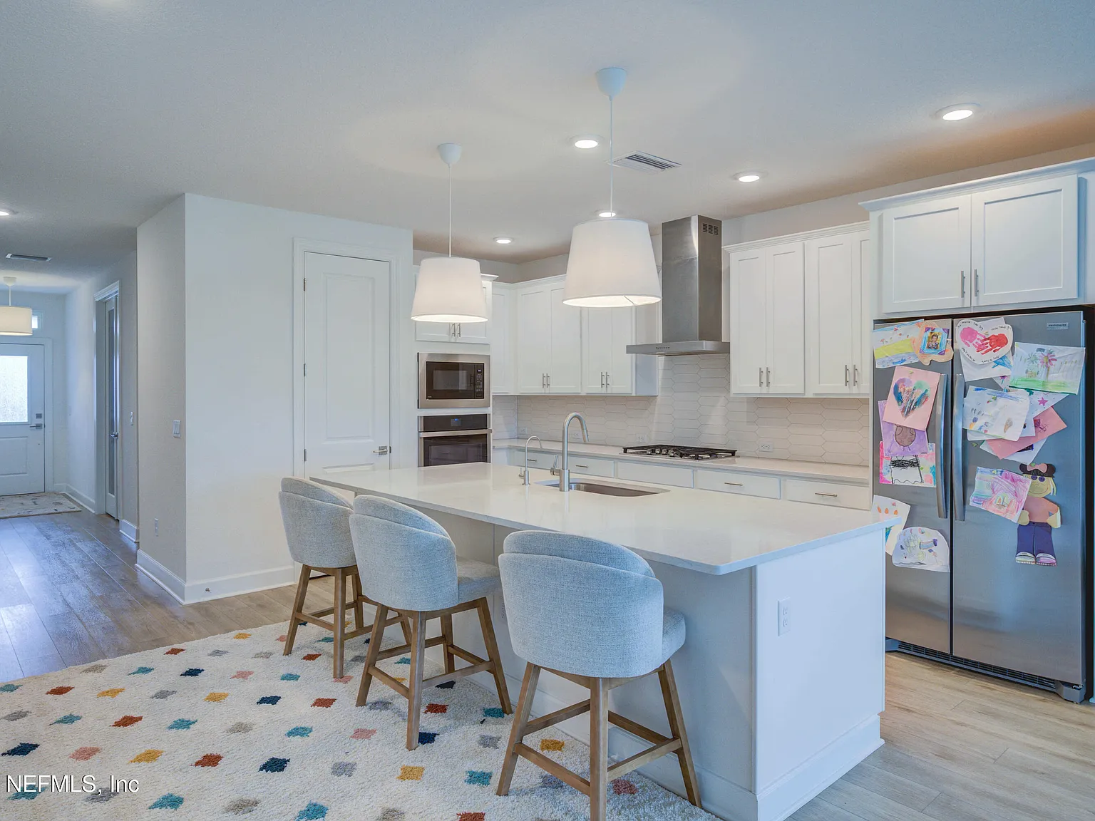 3 bed, 2.5 bath, 2300 sqft, $3,250 — Photo 3