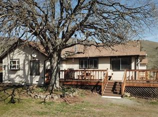 1939 Rocky Gulch Rd, Yreka, CA 96097