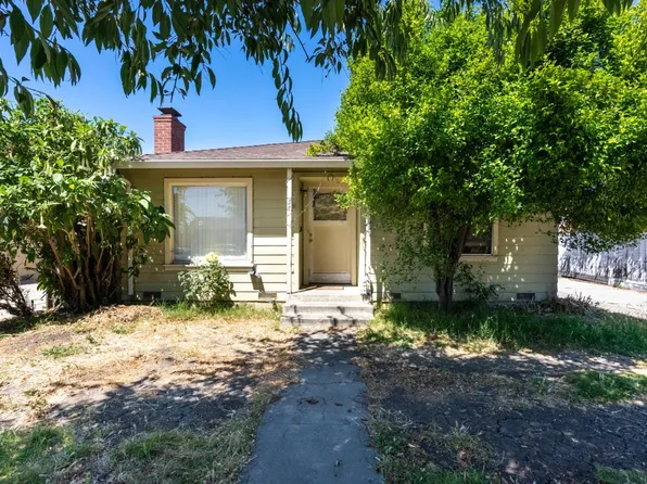 36 Buena Vista St, Salinas, CA 93901
