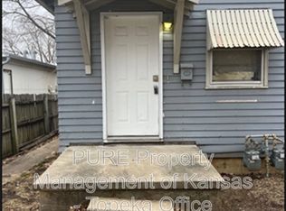 1708 SW Washburn Ave, Topeka, KS 66604