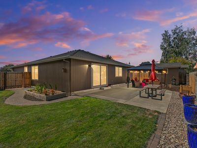 335 Applewood Dr, Central Pt, OR, 97502