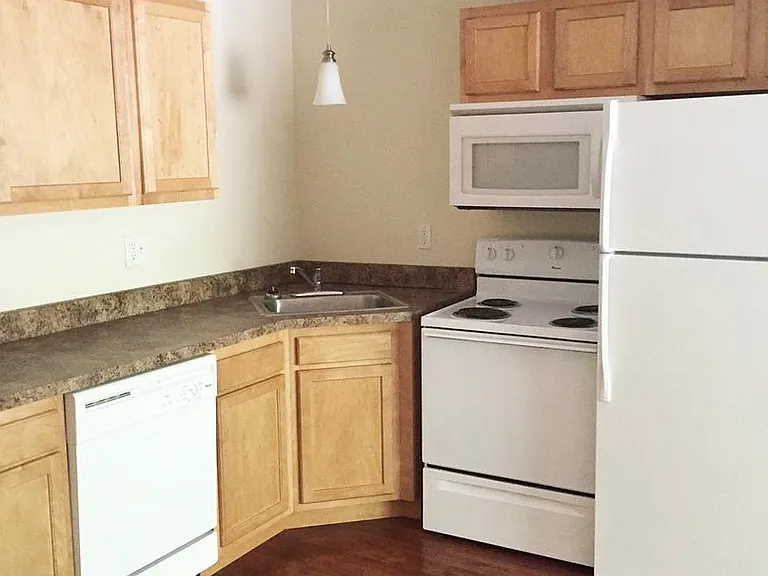 550 Lowell Ave — Photo 43