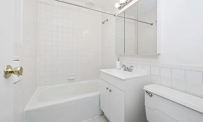 Rented by Compass | media 26