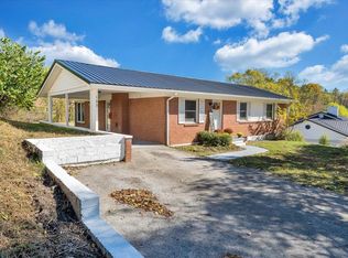 103 Caldwell St, Galax, VA 24333