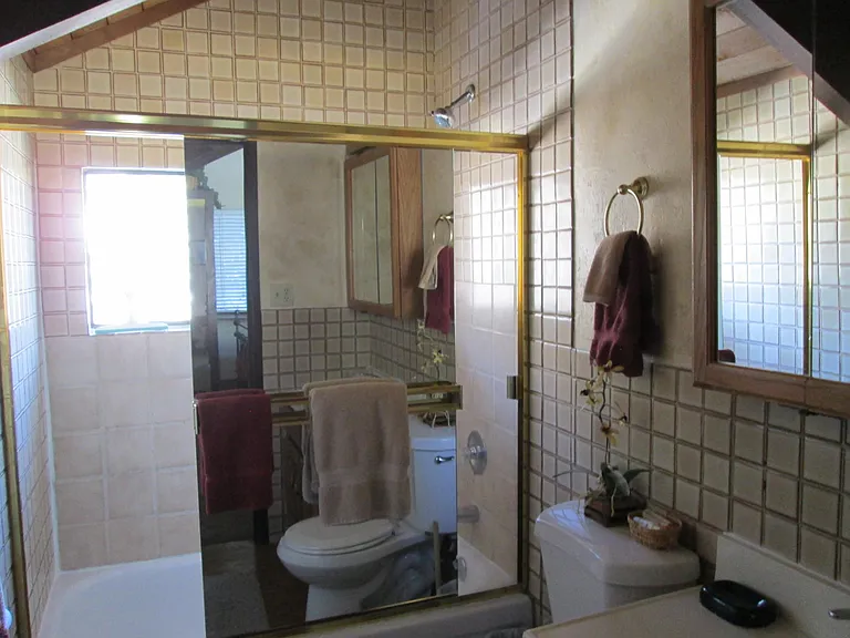 Master Bedroom Loft Private Bathroom