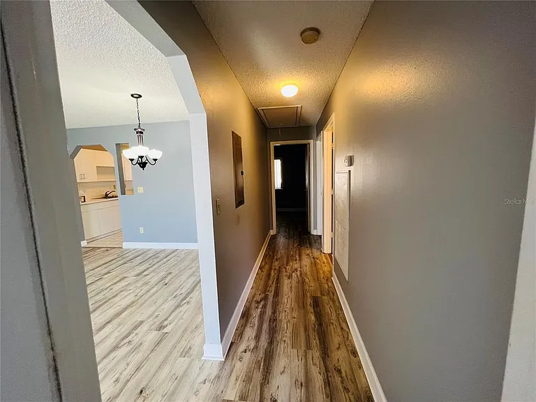 605 Ridge Ter #605 — Photo 13