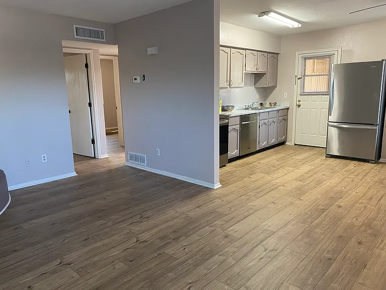 1841 W La Osa St — Photo 5